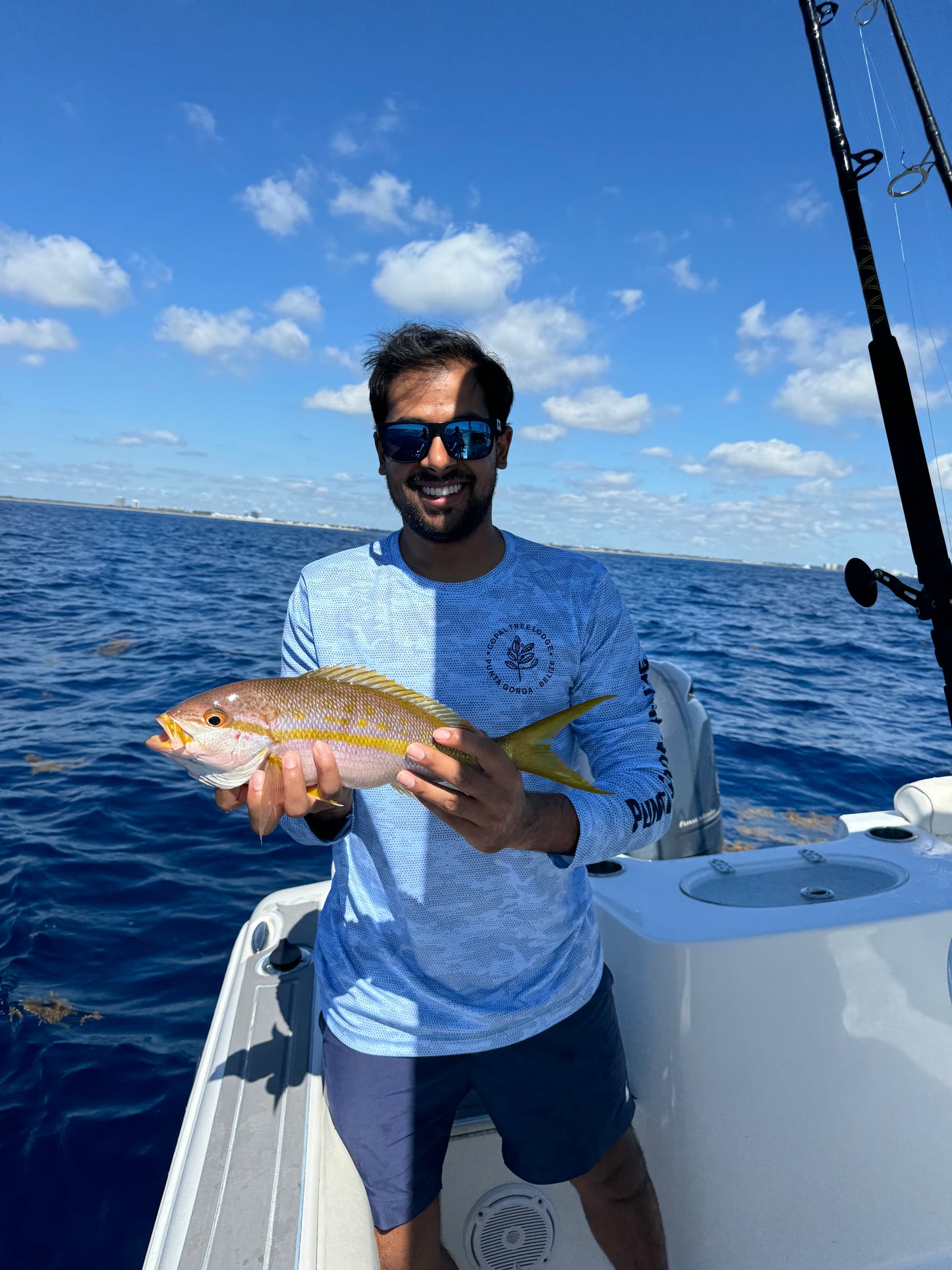 Sea Hunt Triton 225 Boat rental