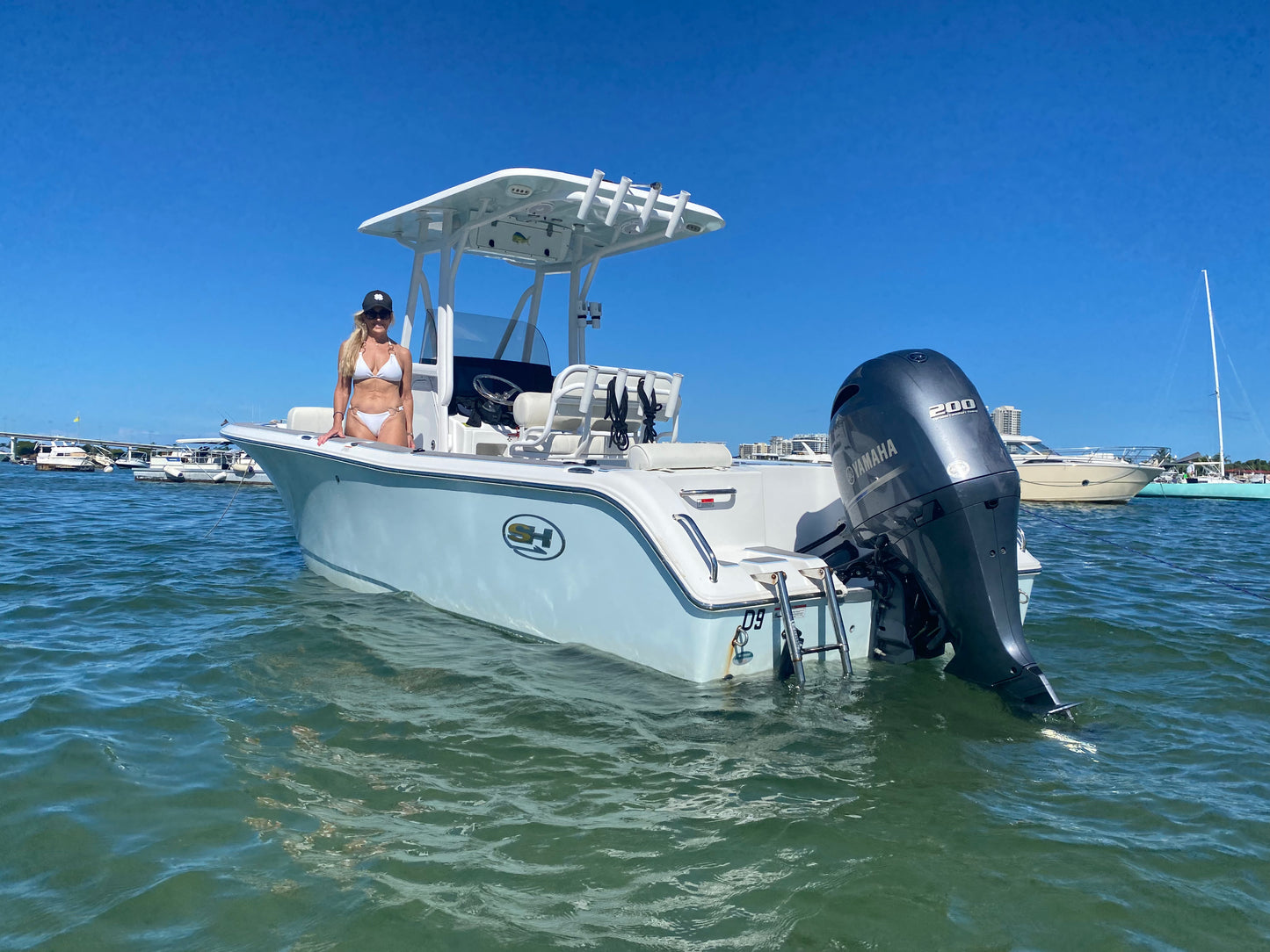 Sea Hunt Triton 225 Boat rental