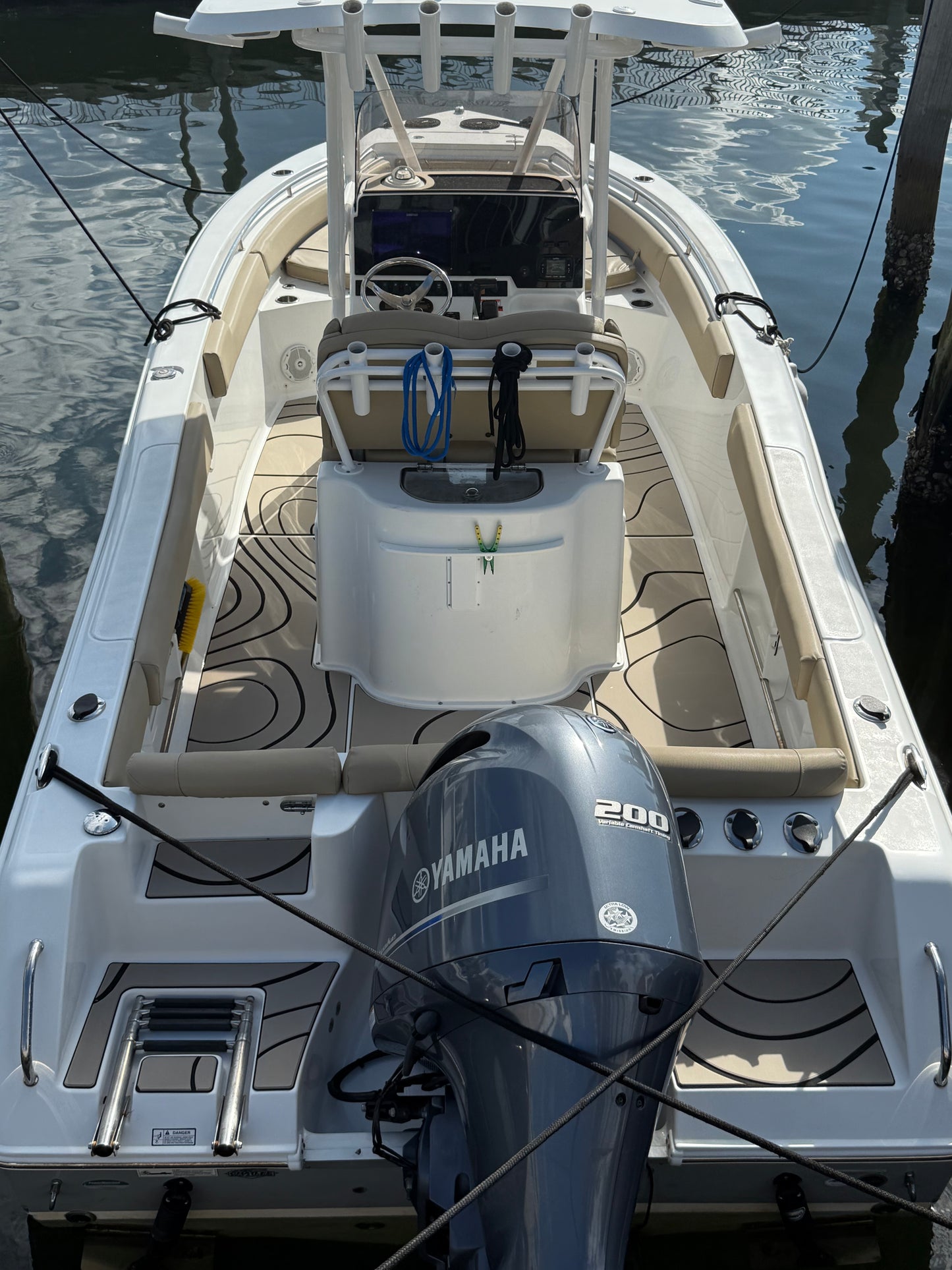 Sea Hunt Ultra 234