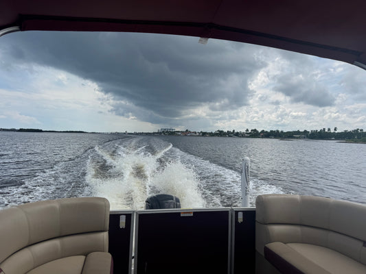 Godfrey Sweetwater 23ft Pontoon Houry Rental
