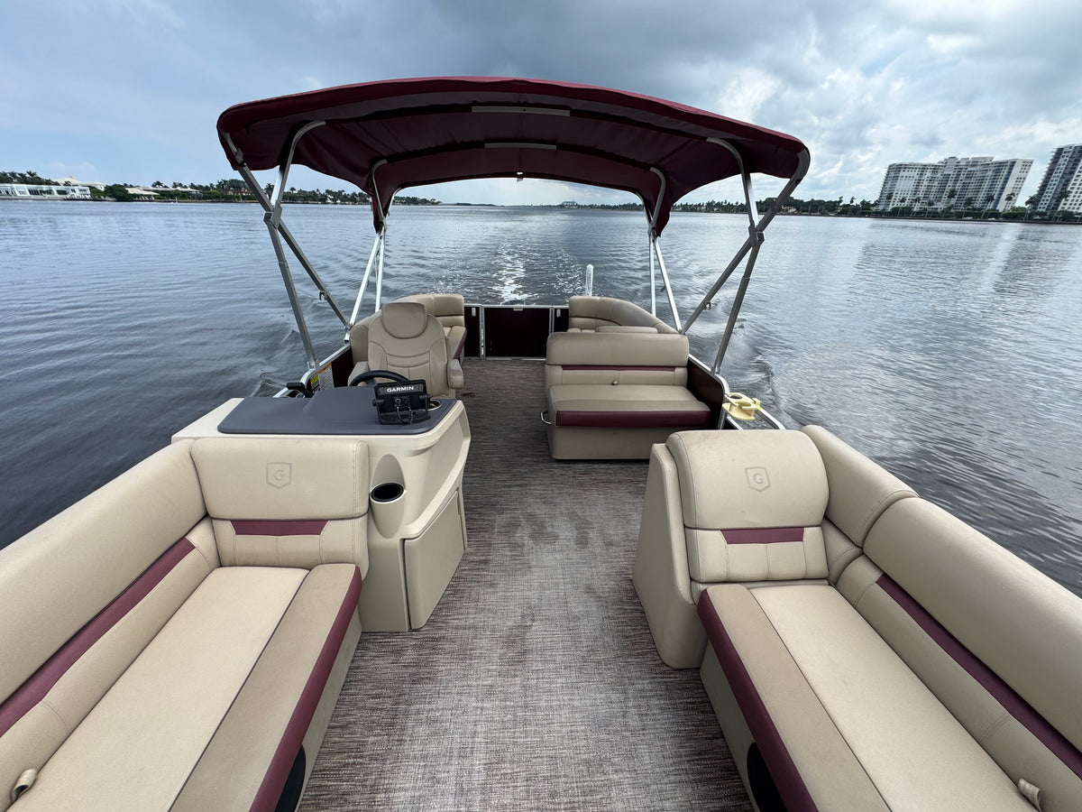 Godfrey Sweetwater 23ft Pontoon Houry Rental