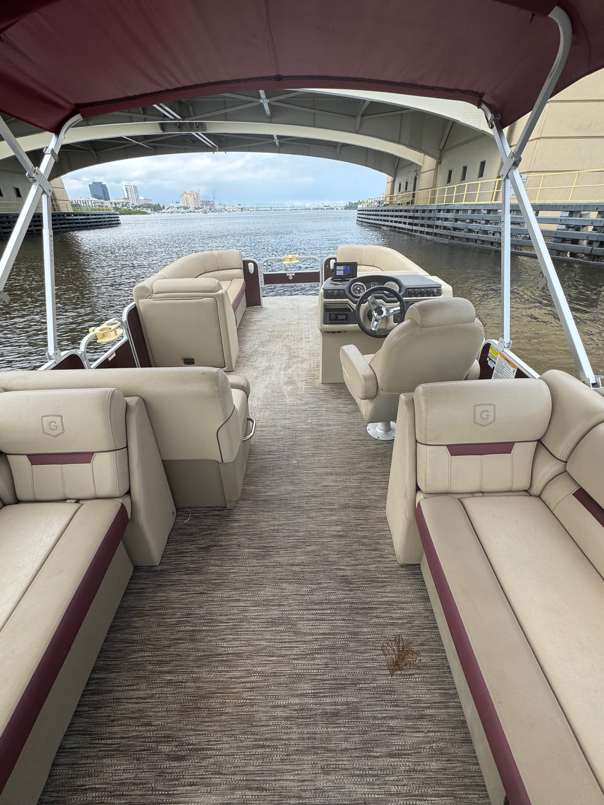 Godfrey Sweetwater 23ft Pontoon Houry Rental