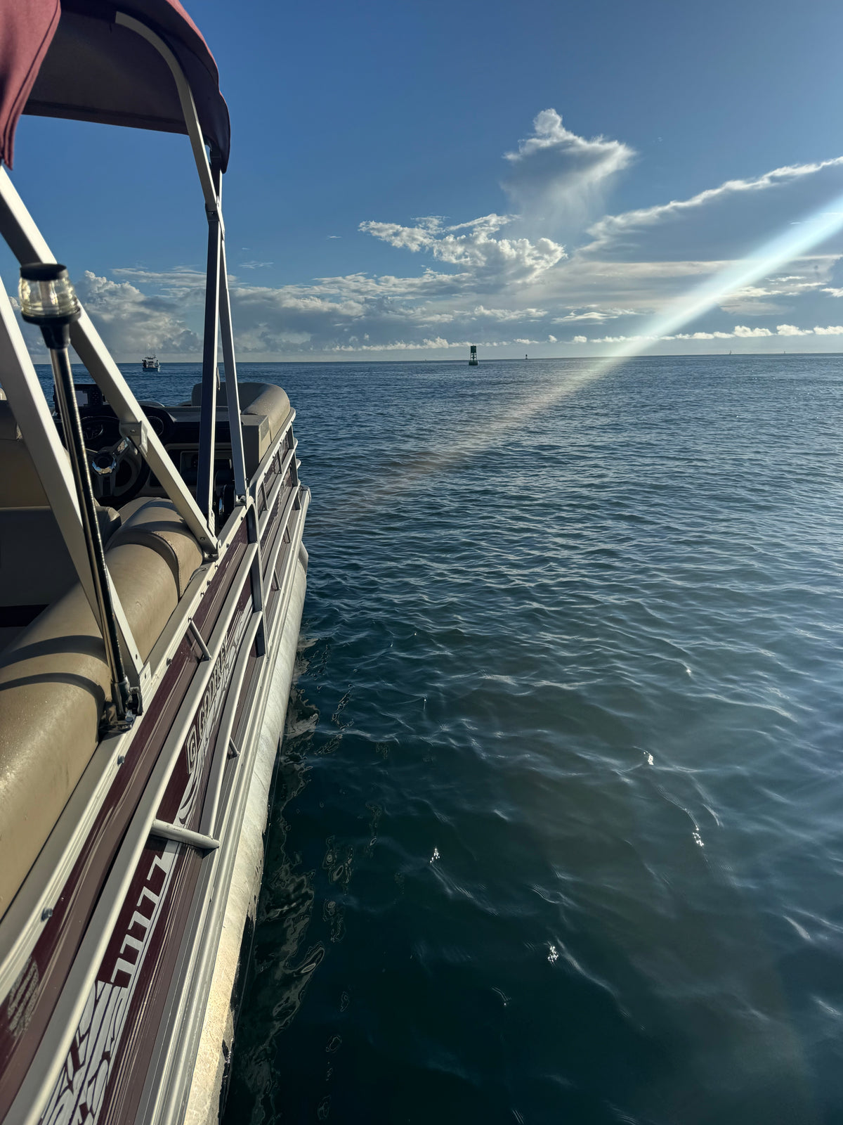 Godfrey Sweetwater 23ft Pontoon Houry Rental